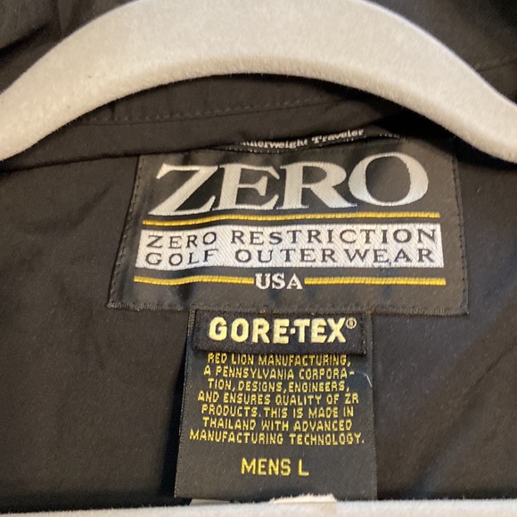 ZERO RESTRICTIONS Golf Outerwear Man size L Gore-Tex black color good condition - Picture 6 of 16